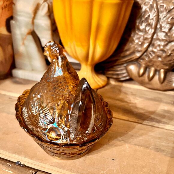 Vintage Mosser / L.G. Wright Carnival Amber Glass Hen on Nest – 7” - Picture 2 of 6